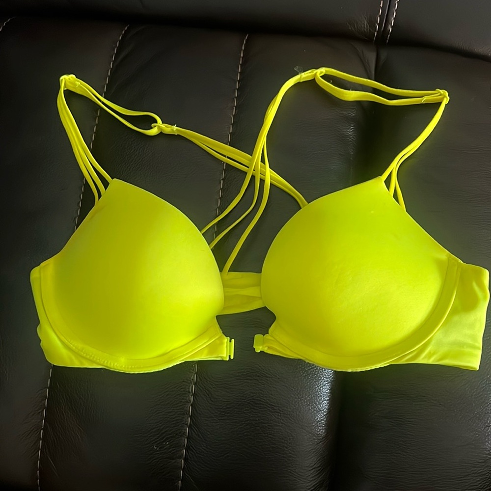 Very sexy push-up front closure